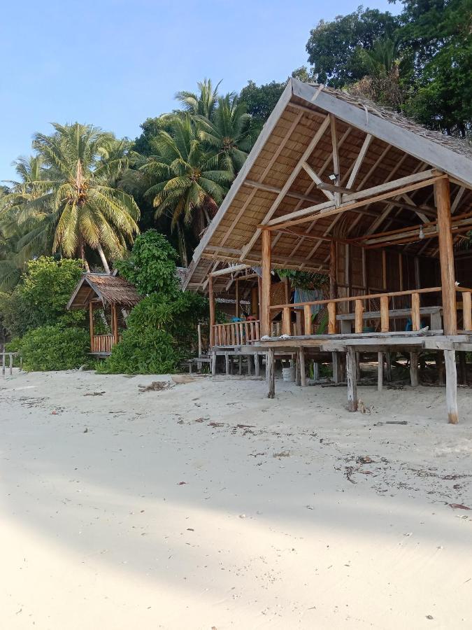 Amfriwen Homestay Yennanas Besir Exterior foto