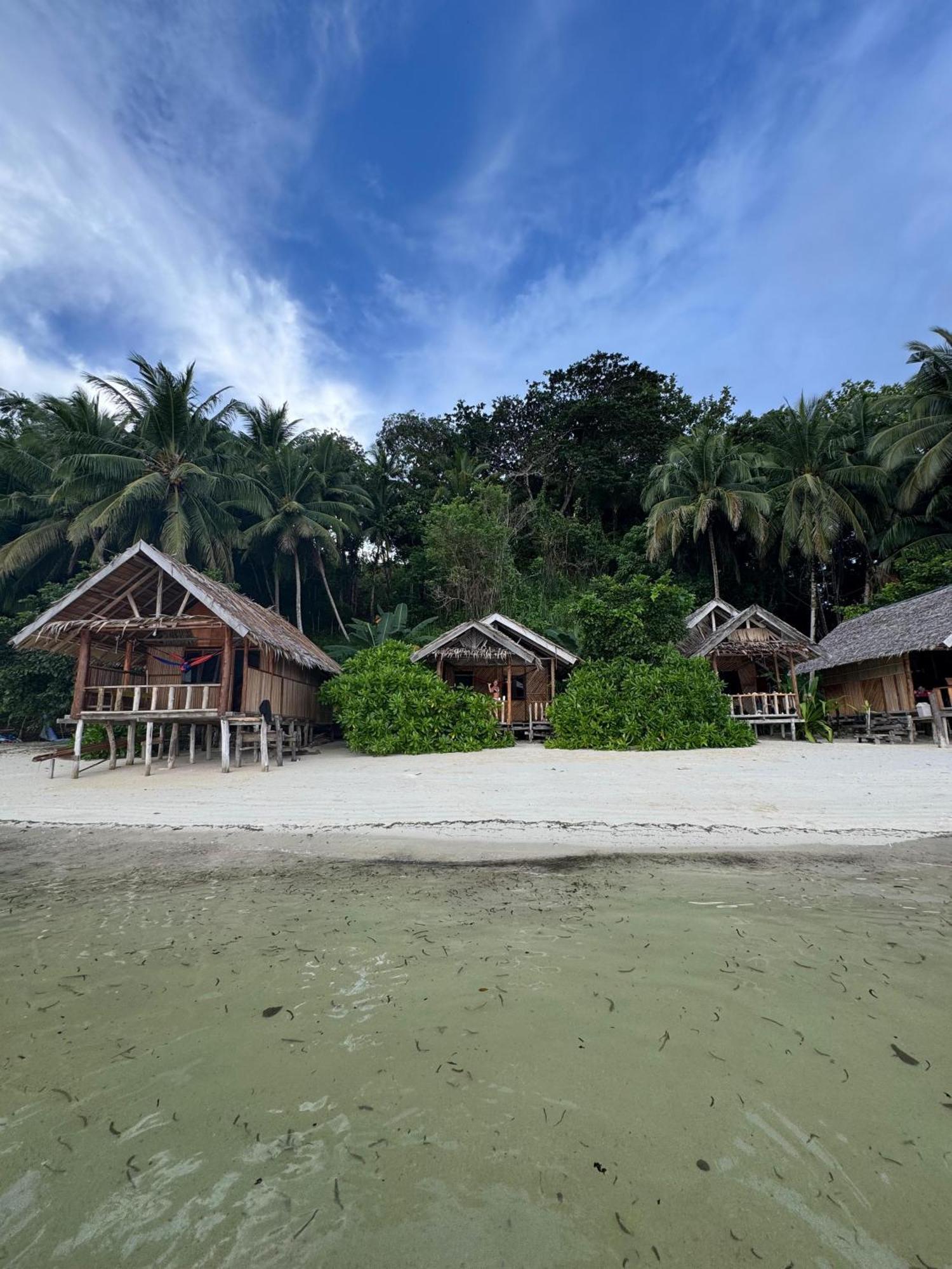 Amfriwen Homestay Yennanas Besir Exterior foto